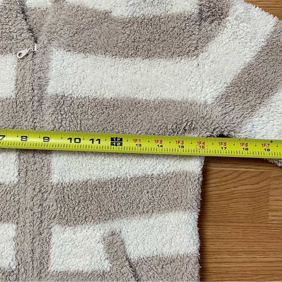 Barefoot Dreams for Rinka Bamboo Chic Cream/Tan Striped Sweater M - Picture 6 of 7